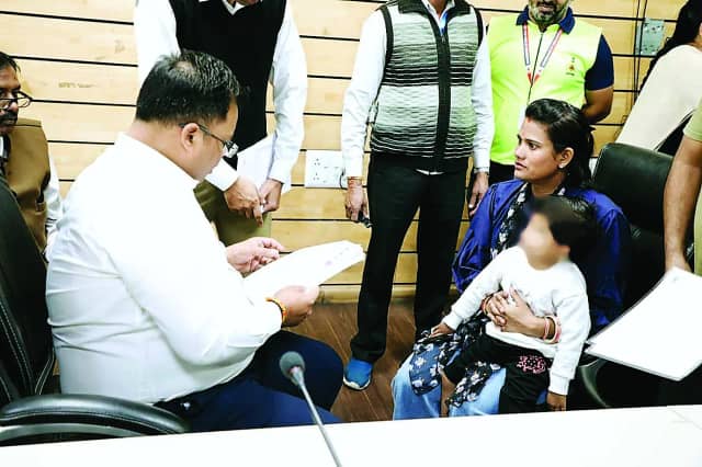 दो साल की बच्ची के इलाज के लिए 9 करोड़ रुपए का लगेगा इंजेक्शन, माता-पिता ने मांगी मदद