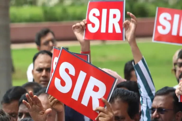 चुनाव आयोग ने मध्यप्रदेश, गुजरात समेत 6 राज्यों में बढ़ाई गई SIR की तारीख