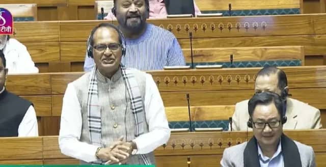 मनरेगा की जगह नया बिल संसद में पेश, विपक्ष ने किया हंगामा