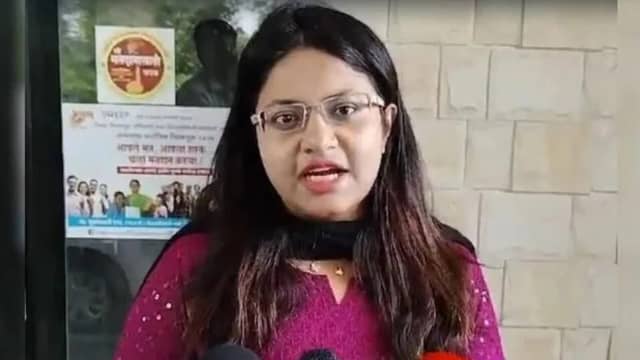 नेपाल से आया, मां-बाप को बेहोश किया, सारे मोबाइल फोन चुरा ले गया वो