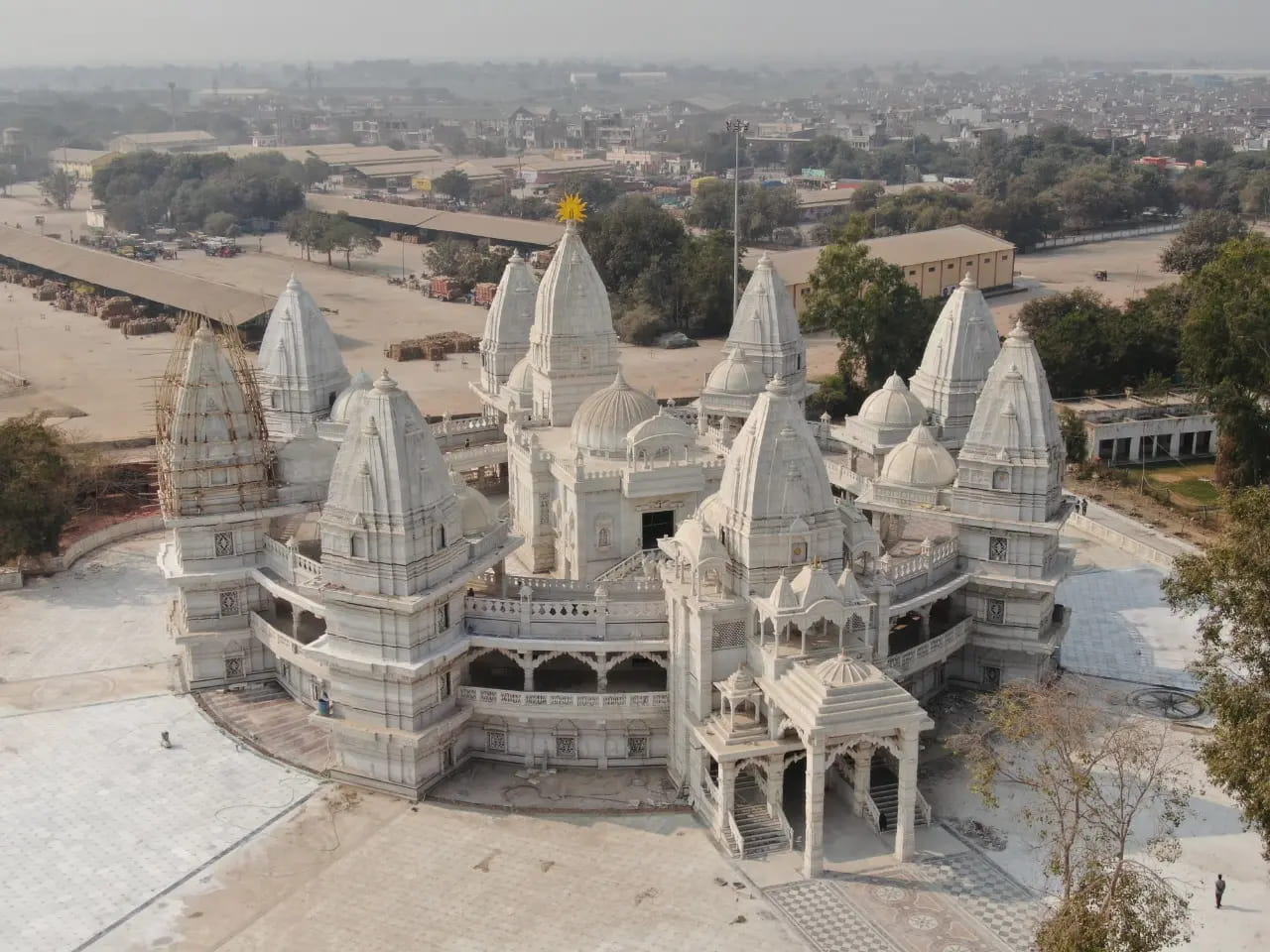 देश में धार्मिक पर्यटन के नक्शे पर चमकेगा डबरा का अनूठा नवग्रह मंदिर