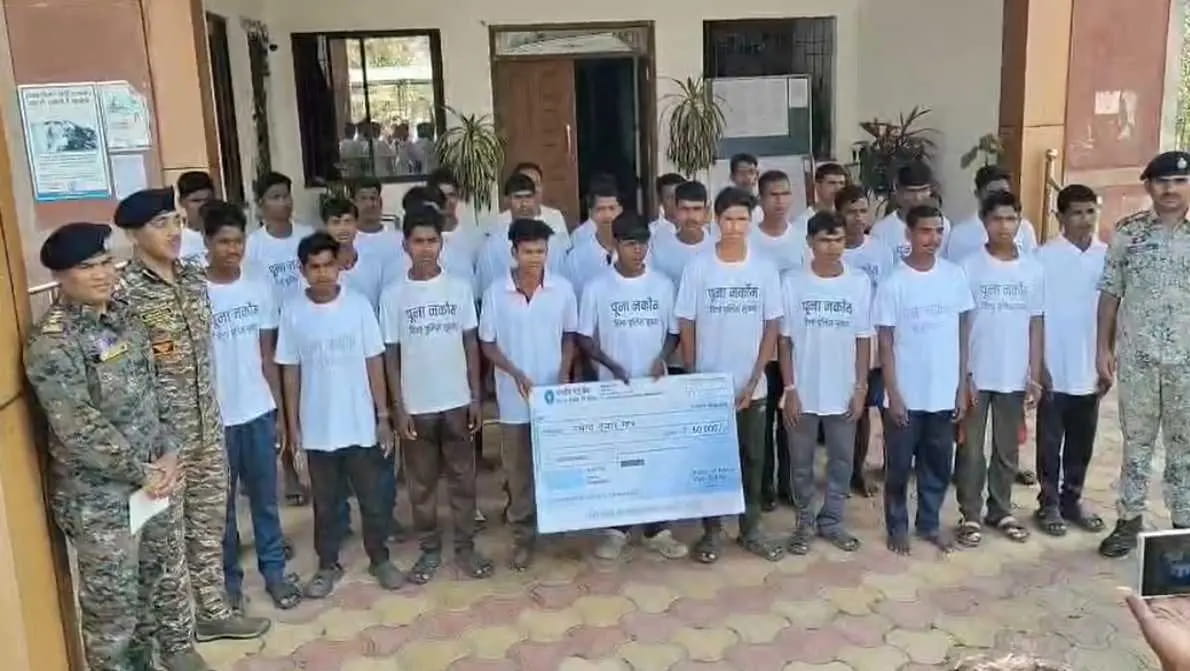सुकमा जिले में 29 नक्सलवादियों ने किया सरेंडर