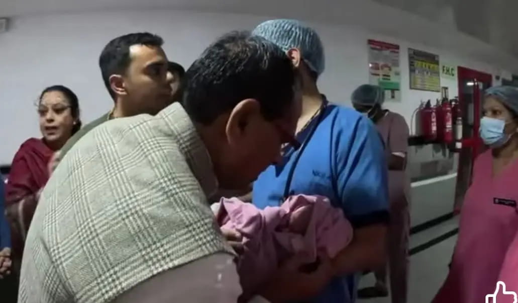 केंद्रीय मंत्री चौहान के घर आई 'लाड़ली लक्ष्मी', बहू अमानत ने बेटी को दिया जन्म