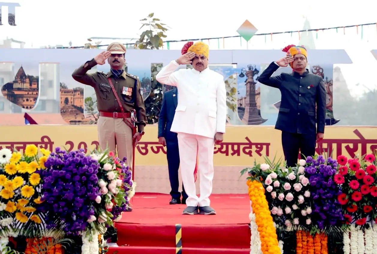 मुख्यमंत्री डॉ. यादव ने उज्जैन में फहराया ध्वज...कहा- राष्ट्र के जन-गण-मन में देशभक्ति का भाव हो रहा है सशक्त