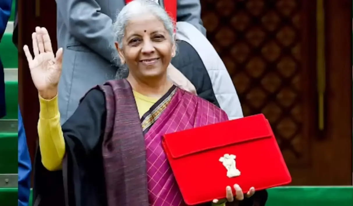 वित्त मंत्री के पिटारे से निकलीं इंडिया सेमीकंडक्टर मिशन, बायो फार्मा शक्ति, ग्राम स्वराज जैसी नई योजनाएं