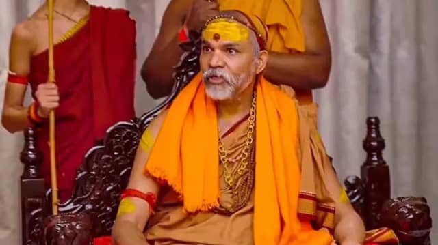 शंकराचार्य अविमुक्तेश्वरानंद ने अब किसके लिए कहा- 'शेर की दहाड़ से भाग जाते हैं कुत्ते...'