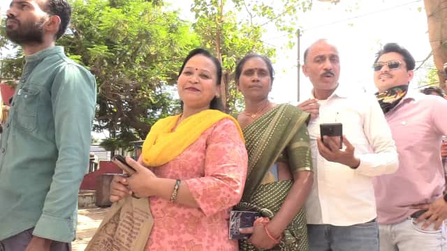 भोपाल में घरेलू रसोई गैस सिलेंडर के लिए भी बढ़ी चिंता, बुकिंग नहीं होने से परेशान हैं महिलाएं