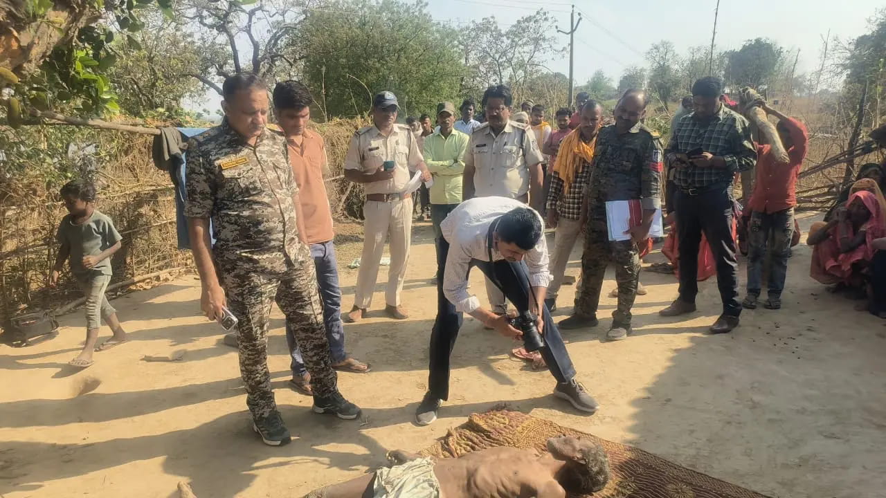 सिंगरौली में नशे में बेटे ने पिता की पीट-पीटकर की हत्या, गिरफ्तार