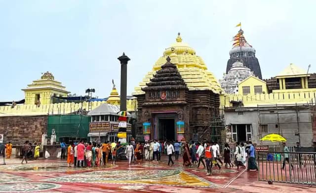 पुरी के जगन्नथ मंदिर में सोना, चांदी और कैश की गिनती शुरू