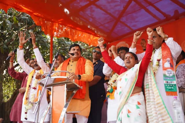 प. बंगाल में बोले सीएम डॉ. मोहन यादव-ममता दीदी बंगाली मानुष के हक बांग्लादेश को देने पर तुली हैं