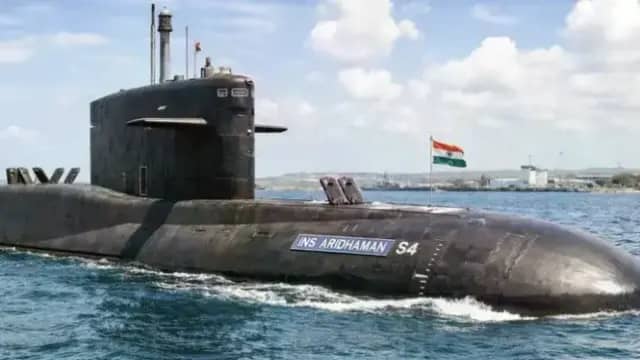 स्वदेशी परमाणु पनडुब्बी की कमीशनिंग, पानी के अंदर 44 किमी की रफ्तार से चलेगी
