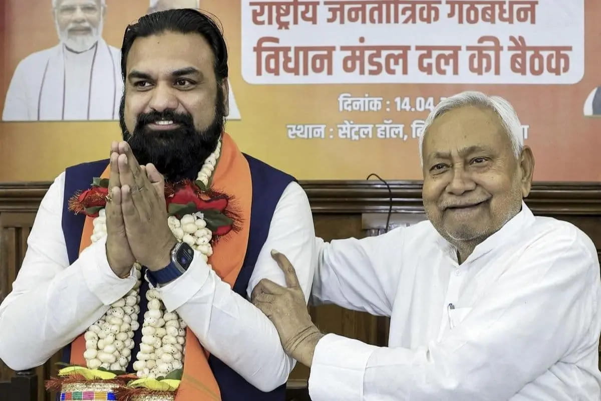 बिहार सरकार में कैबिनेट का गणित तय....BJP से ज्यादा हो सकते हैं JDU के मंत्री
