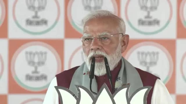 कृष्णानगर में बोले पीएम मोदी-झालमुड़ी मैंने खाई और झाल TMC को लगी