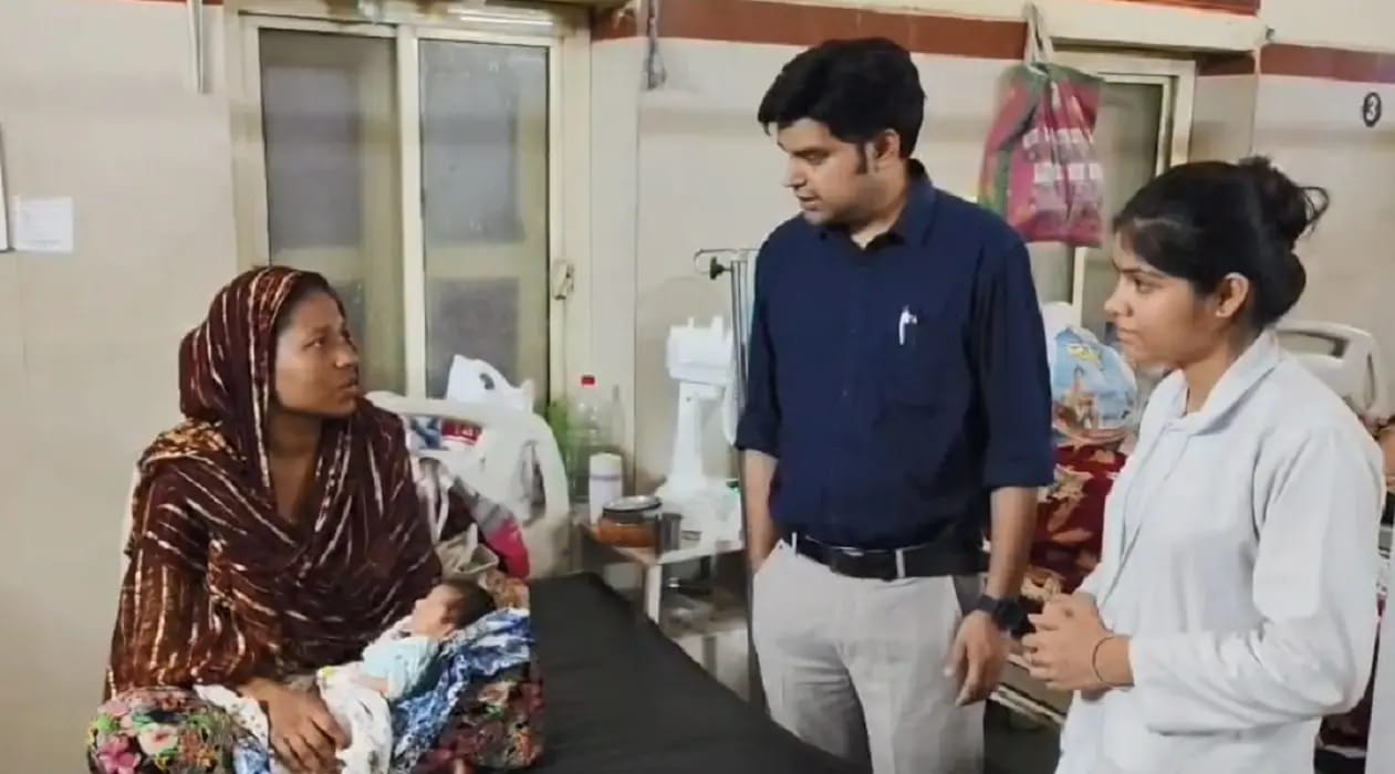 गर्भ में बच्चे की धड़कन कम, रात 1 बजे ऑपरेशन, 13 साल बाद मां बन सकीं जरीना