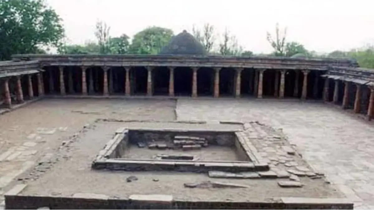 भोजशाला में वाग्देवी की प्रतिमा लंदन से लाकर की जा सकेगी स्थापित, मुस्लिम पक्ष अपने लिए अलग जगह मांगे