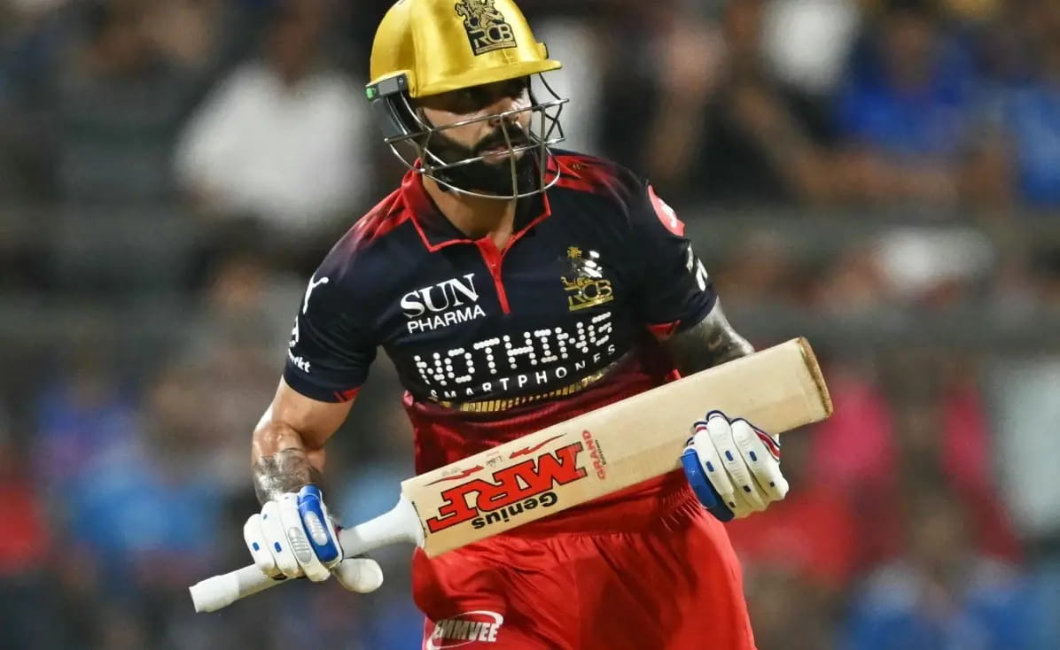 विराट कोहली ने रचा इतिहास, IPL में 9वीं बनाए 500 रन