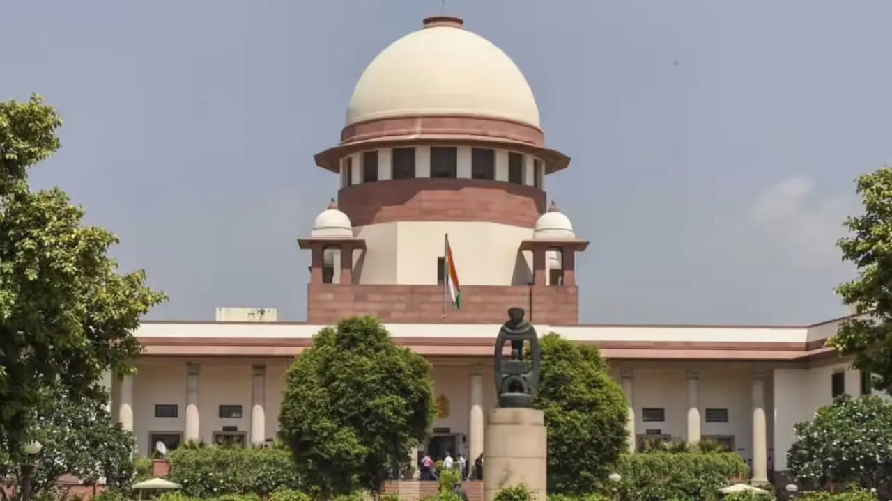 NCERT केस में 3 शिक्षाविदों को ब्लैकलिस्ट करने वाला आदेश वापस, कमेंट भी हटाया