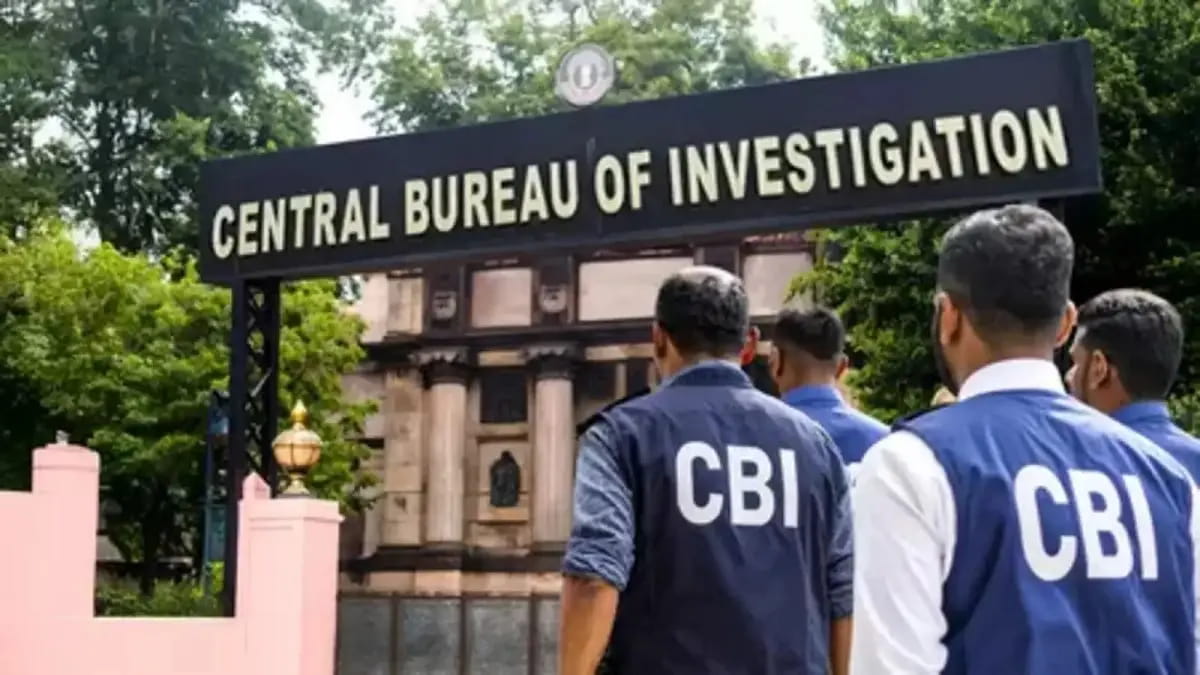 फिजिक्स का पेपर लीक करने वाली मनीषा संजय हवलदार पुणे से गिरफ्तार