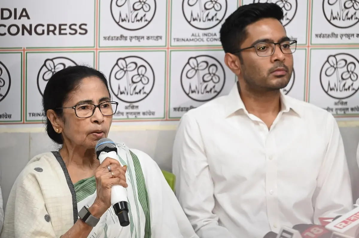 TMC घर बचाने के लिए कर रही जतन, सभी कमेटियां-प्रमुख संगठन भंग किए