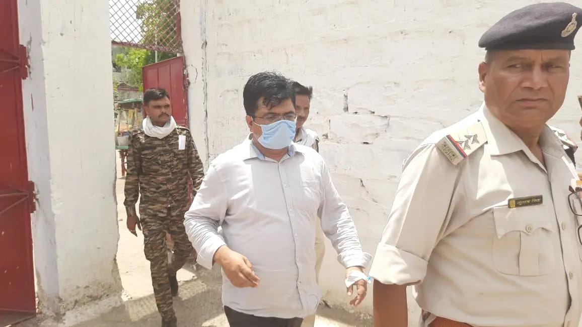शादी का झांसा देकर दुष्कर्म करने वाला डिप्टी कलेक्टर गिरफ्तार