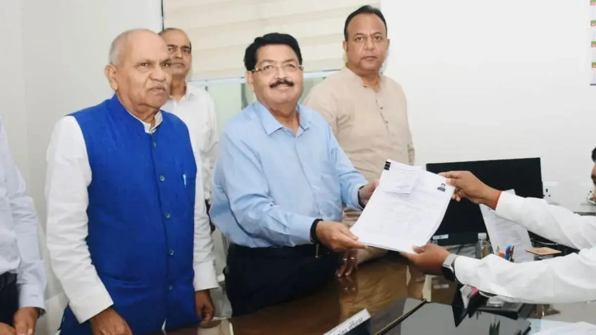 क्रॉस वोटिंग से कांग्रेस को झटका, भाजपा समर्थित उम्मीदवार परिमल नाथवाणी जीते