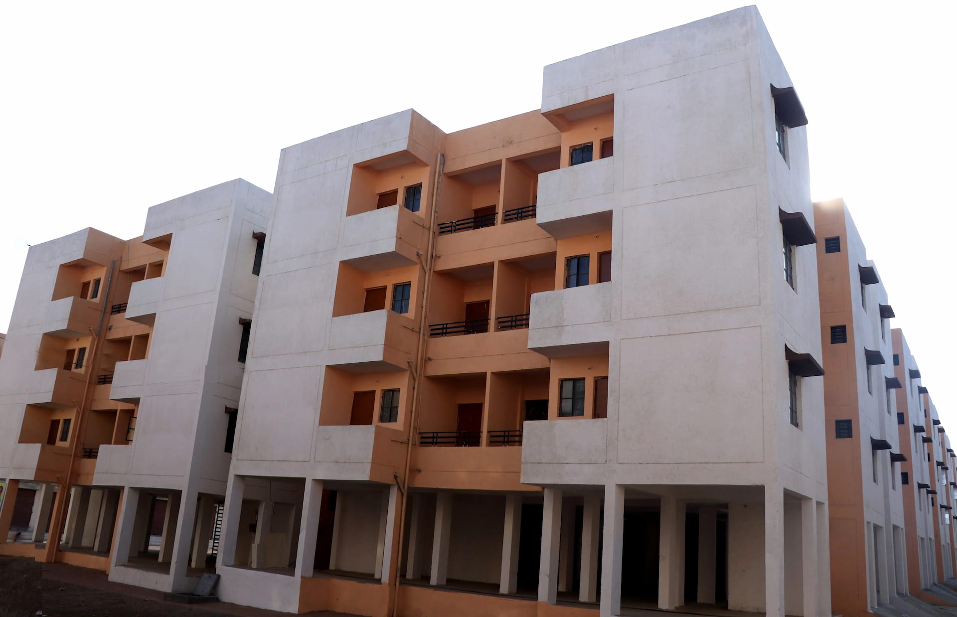 मप्र में सस्ते मकानों का एरिया 645 वर्ग फीट होगा, FAR 3 किया जाएगा