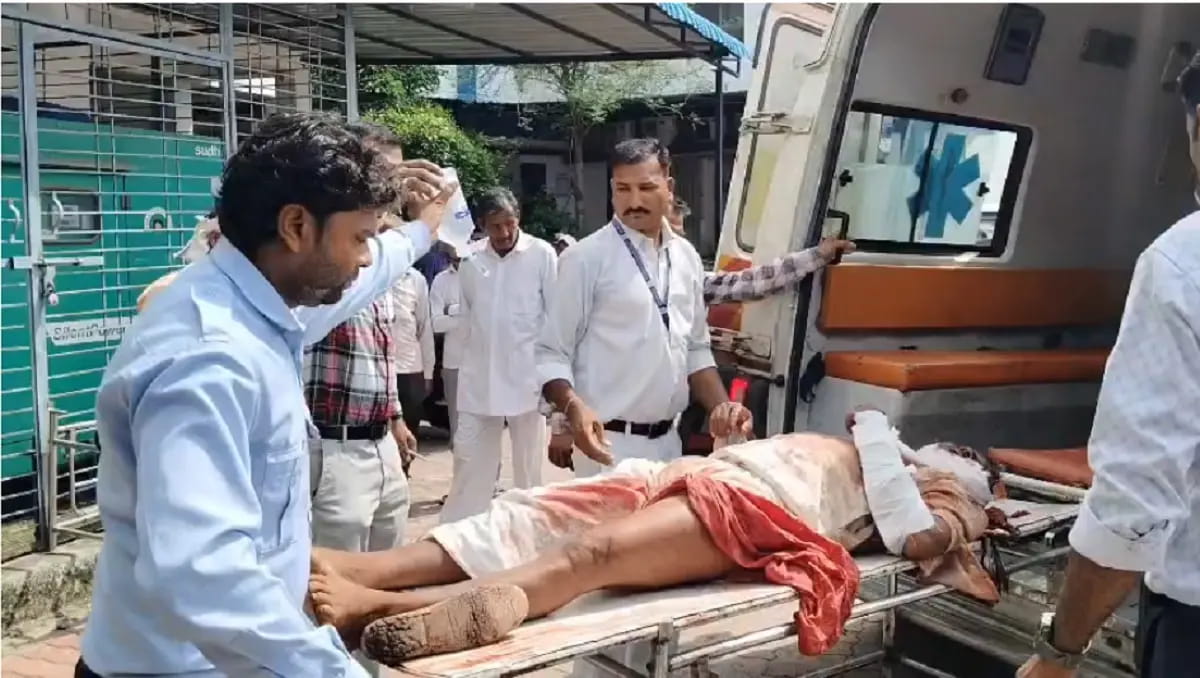 सीहोर में आष्टा-शुजालपुर रोड पर ट्रक-बुलेरो की भीषण टक्कर, 5 की मौत, 4 गंभीर घायल