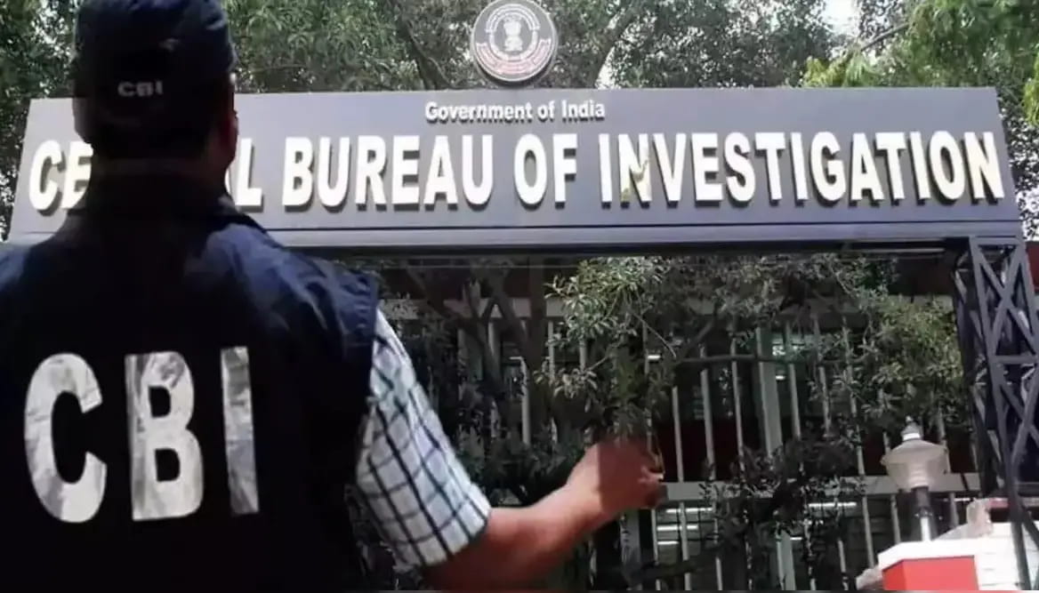 सरसों तेल के टैंकरों में 90% पानी मिला, CBI ने 12 पर दर्ज किया केस