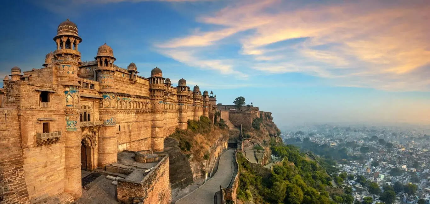 प्रदेश के टूरिज्म कारोबार को मिलेगा इंडस्ट्री का दर्जा, इन्वेस्टमेंट को मिलेगी रफ्तार