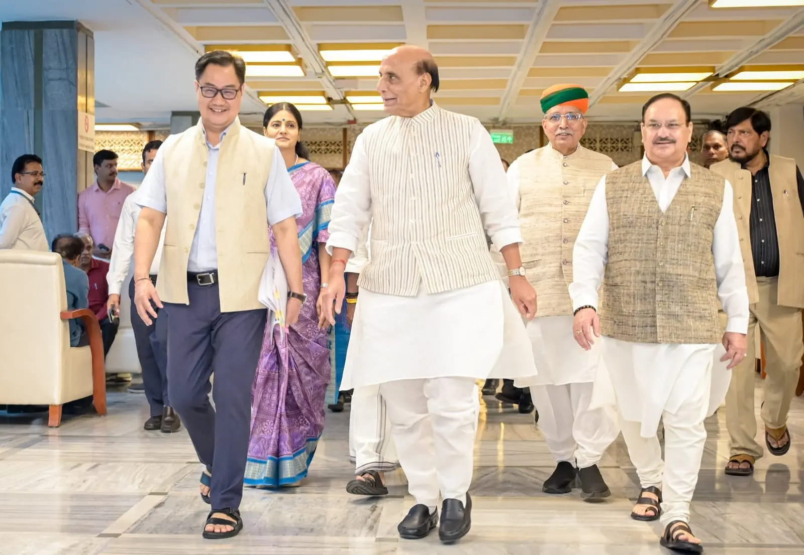 सरकार की विपक्ष को नसीहत, रिजिजू बोले- संसद चलाना सभी की साझा जिम्मेदारी