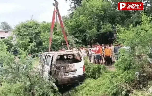 राजगढ़ के सारंगपुर में नाले में बही वैन, 9 की मौत, डूबने वालों में 3 बच्चे भी