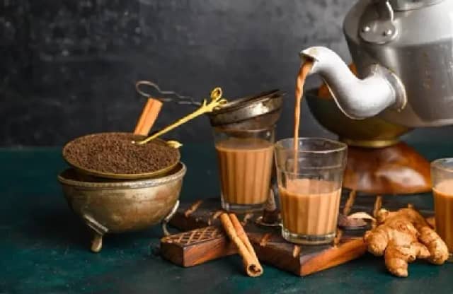 Good Morning से Good Night तक महंगाई-शक्कर महंगी हुई तो घरों में चाय बंद, गुड़ का सहारा; बाहर भी चाय 5 रुपए तक महंगी
