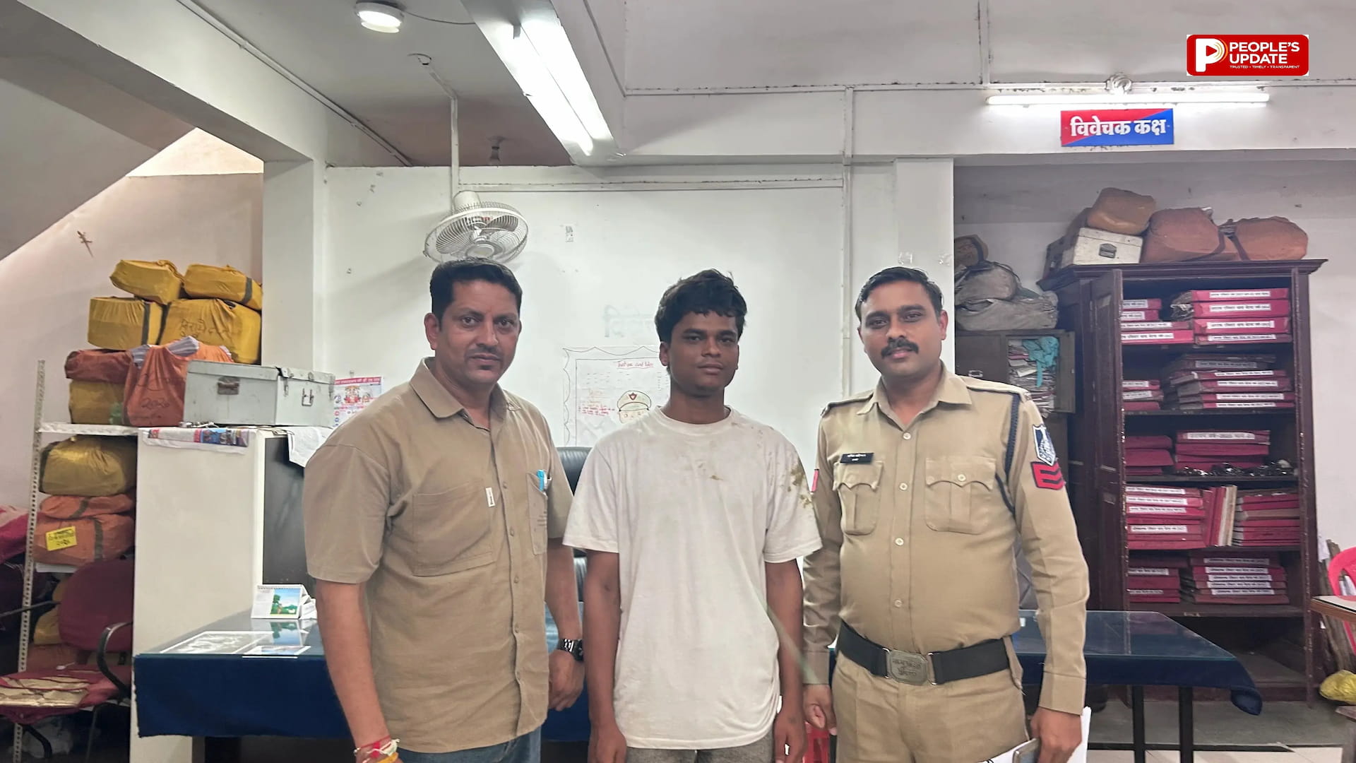 बेटमा में नकबजनी का खुलासा, 19 वर्षीय आरोपी गिरफ्तार; 27 हजार के दो मोबाइल बरामद