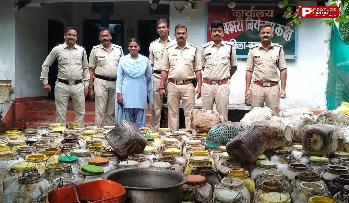 बुरहानपुर में सुबह 6 बजे पुलिस-प्रशासन की दबिश, 3.80 लाख की अवैध शराब पकड़ी, 251 लीटर कच्ची शराब व 3300 किलो लाहन जब्त