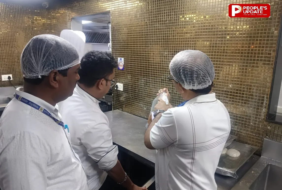 भोपाल के 10 बड़े होटलों में छापा, सड़े आलू और दाल में कीड़े मिले, जांच के लिए सैंपल लैब भेजे