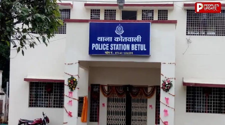धर्मांतरण या प्रार्थना…बैतूल में राष्ट्रीय हिंदू सेना ने किया विरोध प्रदर्शन, दो लोग हिरासत में