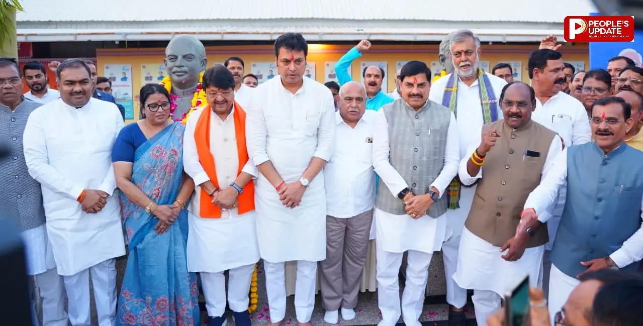 भाजपा के नए प्रभारी बिप्लब देब और संगठन महामंत्री चंद्रशेखर तिवारी ने स्थानीय निकाय, मिशन-2028 की तैयारियों पर की चर्चा