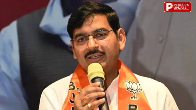 भाजपा का कांग्रेस पर निशाना, कहा- राहुल गांधी देश को गुमराह करना बंद करें, संविधान विरोध करने का हक देता है, न कि कानून तोड़ने का