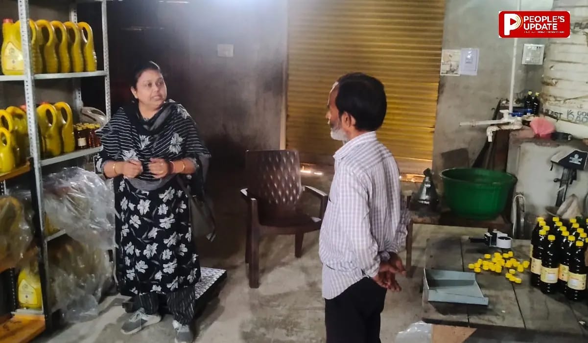 भिंड में 6.76 लाख रुपए का 2600 किलो मावा जब्त, होटल किंग्स इंपीरियल में मिली एक्सपायरी खाद्य सामग्री