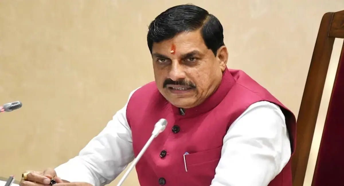 दिल्ली धमाके पर सीएम मोहन यादव का शोक, कहा हम सब पीड़ित परिवारों के साथ हैं