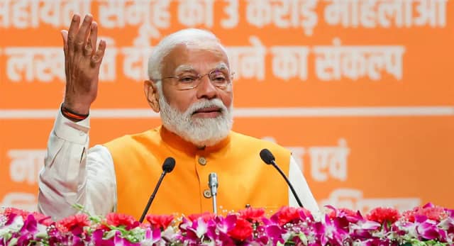 मंदिर उद्घाटन से विकास परियोजनाओं तक, पीएम मोदी के दौरे में दिखा नया भारत का विजन