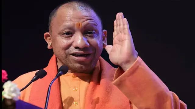 CM योगी ने किया अंतरराष्ट्रीय क्रिकेट स्टेडियम का शिलान्यास, 60 एकड़ में स्पोर्ट्स कॉम्प्लेक्स, ₹393 करोड़ होंगे खर्च