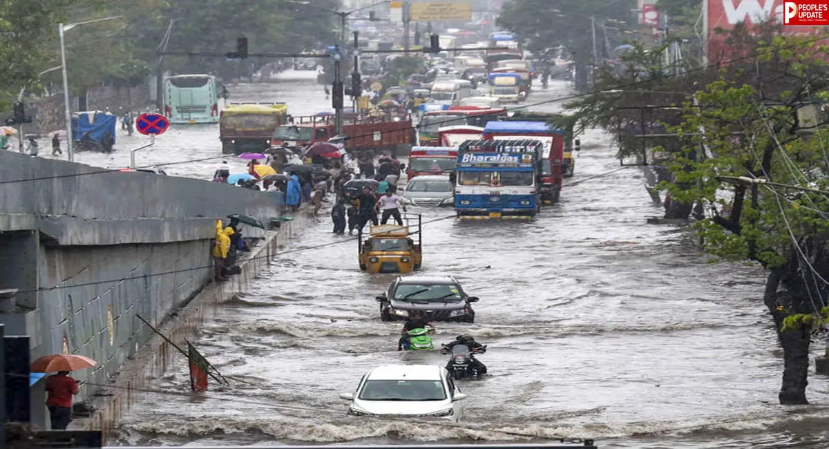 मुंबई, पुणे, ठाणे और पालघर में आज स्कूल-कॉलेज बंद, मुंबई यूनिवर्सिटी की परीक्षाएं भी टली