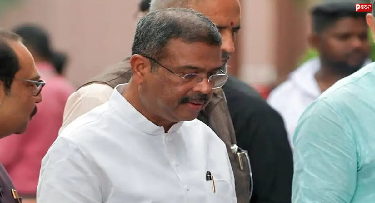 धर्मेंद्र प्रधान के इस्तीफे के बाद बढ़ी सियासी हलचल, अब 3 राज्यों के शिक्षा मंत्रियों से मांगा जा रहा इस्तीफा