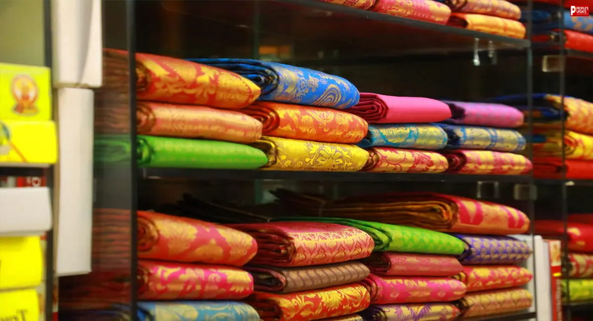 National Handloom Day 2026: कांजीवरम से बनारसी तक! जानिए किस राज्य की कौन-सी हैंडलूम साड़ी, सबसे ज्यादा है मशहूर
