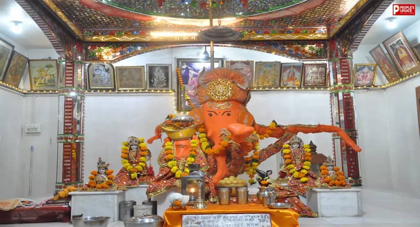 कभी आंगन का हिस्सा था आंकड़े का पेड़, इसी की जड़ के नीचे खुदाई में मिली पंचमुखी गणेश प्रतिमा..! आज इसी स्थान पर बना गणेश धाम