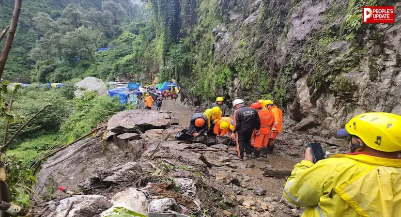 केदारनाथ यात्रा मार्ग पर टूटा पहाड़, 5 साल के मासूम की मौत! रातभर चला रेस्क्यू, 1500 यात्री निकाले गए सुरक्षित