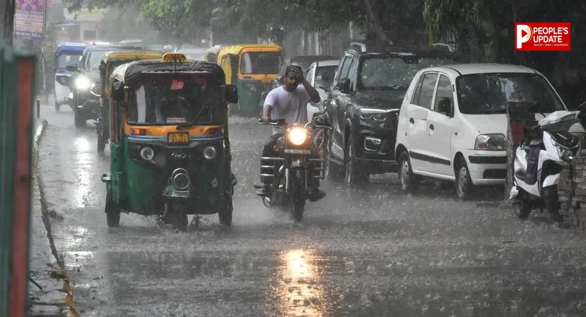चक्रवात अर्नब का असर! दिल्ली-NCR में सुबह-सुबह बारिश, ठंडी हवाओं से बदला मौसम
