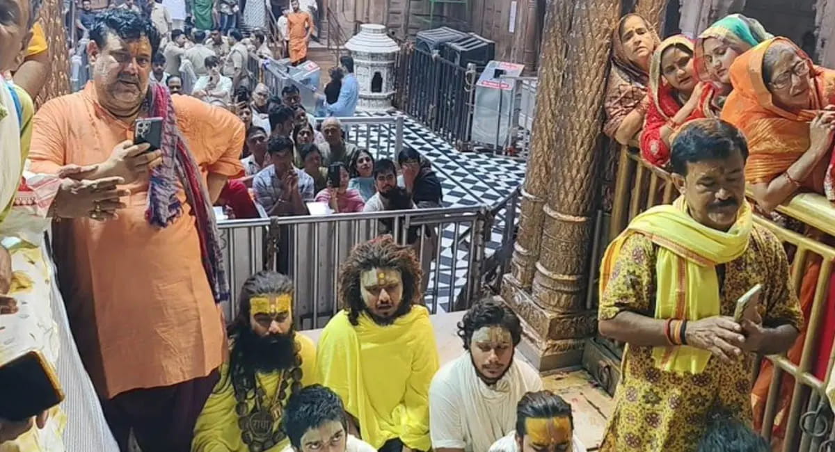 प्रेमानंद महाराज के पेट में आई सूजन, जानें सीटी स्कैन में क्या आया सामने, शिष्यों ने बांके बिहारी मंदिर में करवाई विशेष पूजा