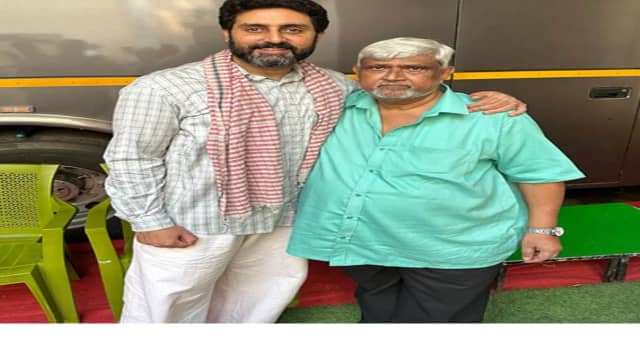 कहा-पहले व्यक्ति जिनके पैर छुने से मिले, शेयर किया लिखा नोट